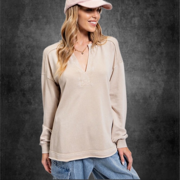 EASEL "All Good Things" Loose & Soft Mineral Washed Top V-Neck Side & Back Slits - Picture 6 of 13
